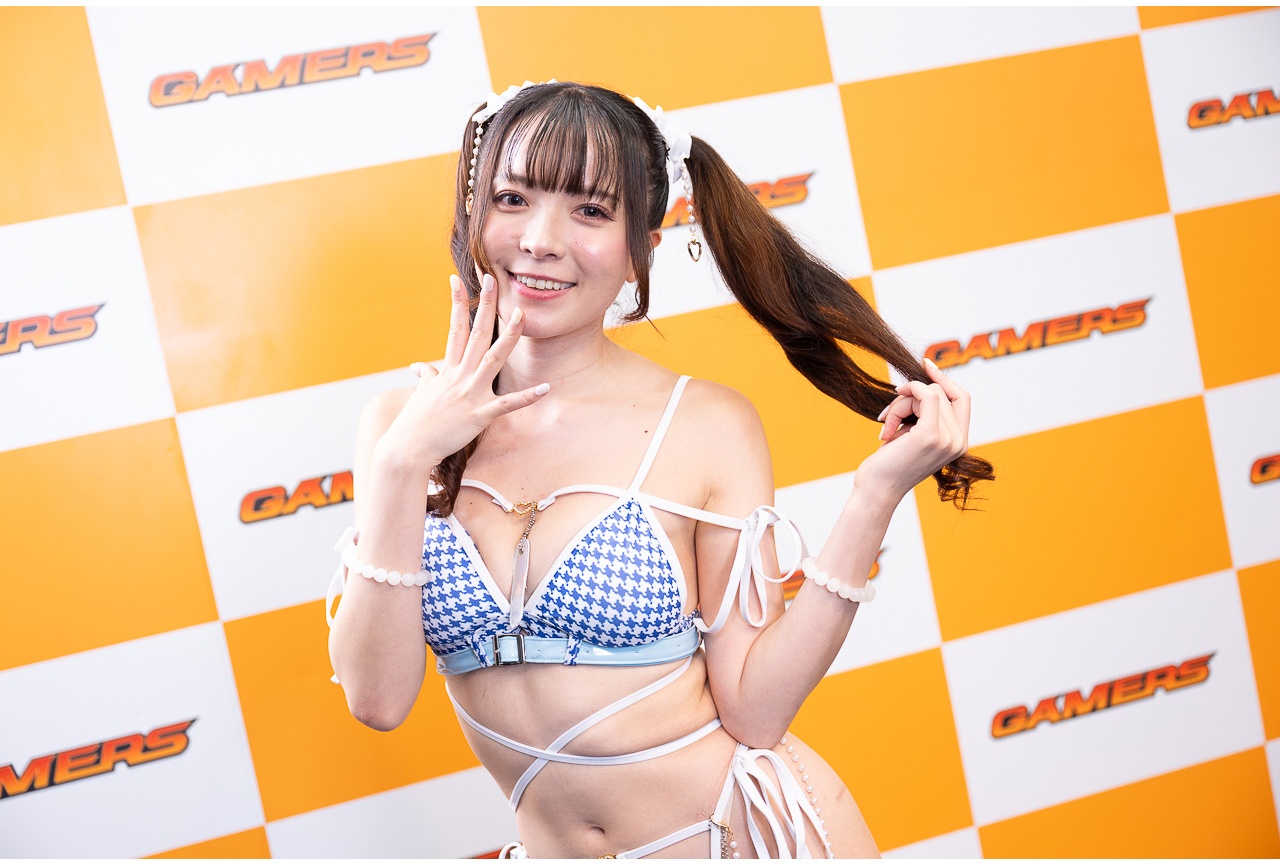 布面積少なめ水着＆王道メイド服をモデル・桃兎ももあが披露【ゲマコス12撮り下ろしグラビア】