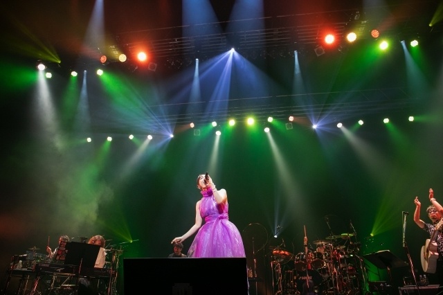 『HANAZAWA KANA Live 2026 “Clematis”』公式ライブレポート＆ライブ写真が到着！　2027年に8thアルバムとなる「未知数」がリリース決定-1