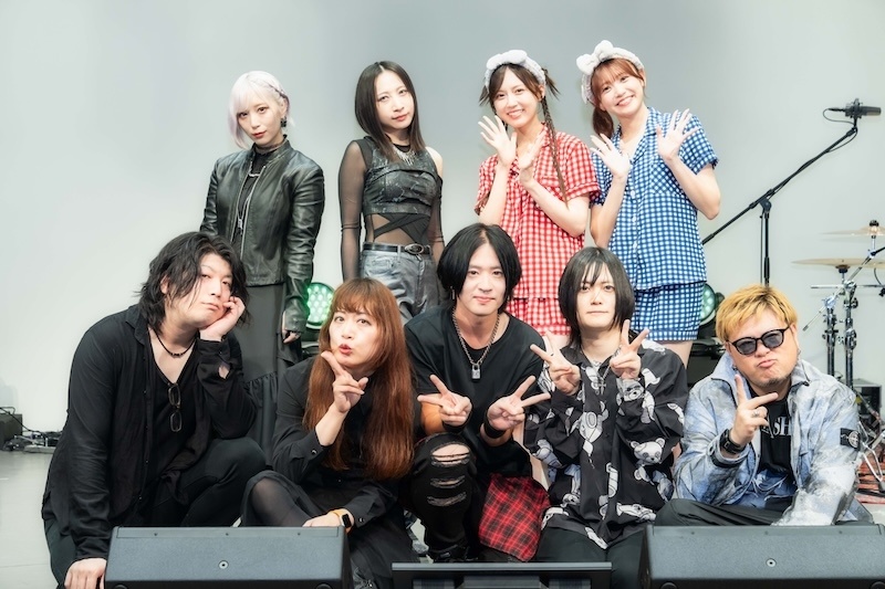 「おはよう」で幕開け、三者三様の音楽が響く──Suupeas、Hikaru、デビュー8周年を迎えたReoNaが彩った「animate Theater LIVE 2026 ~summer~」DAY1レポート-11