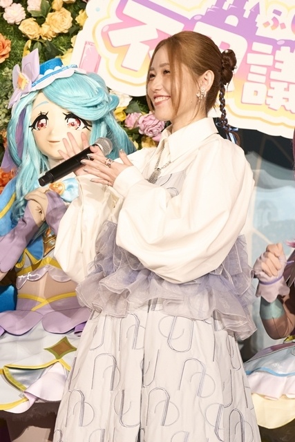 『映画名探偵プリキュア！不思議な庭と2人の秘密』公開9日間で興行収入8.4億円突破！　大ヒット御礼舞台挨拶を実施、千賀光莉さん・本渡楓さんらが＜応援リレー＞で想いを繋ぐ-4