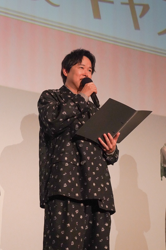 皆さんに“いいキス”を届けられるように――TVアニメ『弱気MAX令嬢なのに、辣腕婚約者様の賭けに乗ってしまった』第1話・第2話先行上映会に伊藤美来さん、逢坂良太さん、日高里菜さん、雨宮天さんが登壇-3