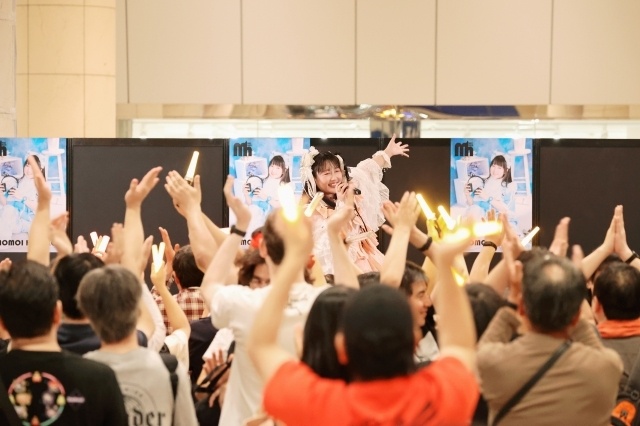 元祖アキバ系女王“モモーイ”こと桃井はるこさん ニューシングル「みかんせい」発売記念イベントオフィシャルレポートが到着！-4