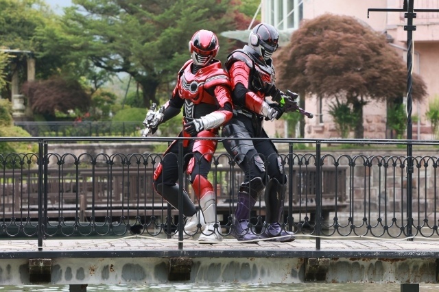 『超宇宙刑事ギャバン インフィニティVSライヤ』長田光平さんらキャスト＆スタッフ出演のYouTube生配信が11月1日に実施！　完成披露舞台挨拶が11月17日に開催、劇中場面カットも解禁-15