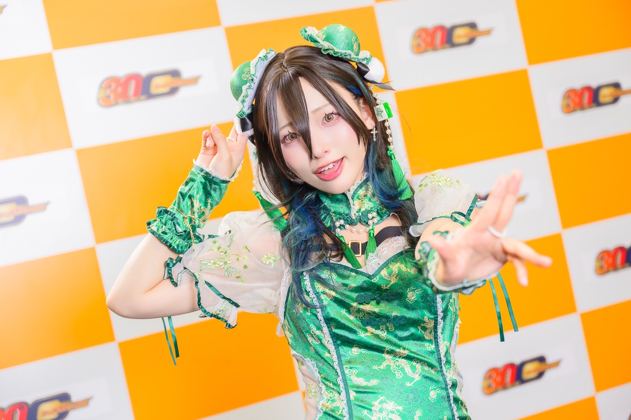 さくらーさんが制服風衣装とチャイナ服姿で参戦！「麻雀牌」モチーフのイヤリングなどこだわりが盛りだくさん！【ゲマコス14 撮り下ろしグラビア＆インタビュー】-9