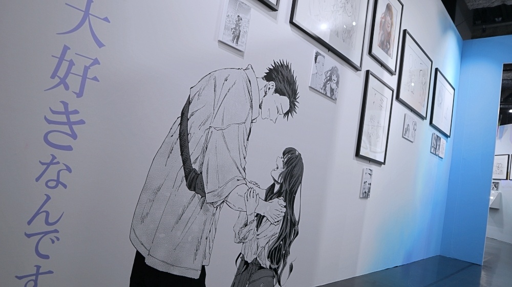 貴重なネームや原画、華やかなカラーイラストが集結！　物語が歩んできた5年間の軌跡をたどる「薫る花は凛と咲く 5周年記念展」東京会場フォトレポート-6