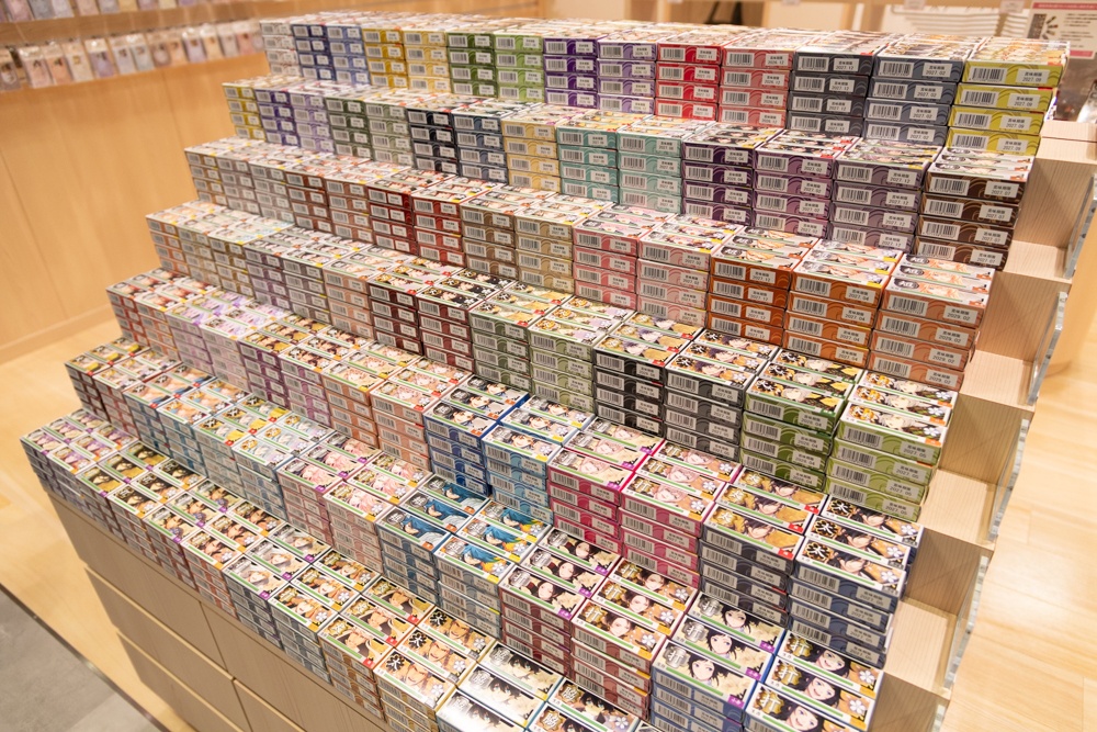 「アニメイトラシック福岡天神」内「刀剣乱舞万屋本舗　福岡天神店」のオープンを記念して『刀剣乱舞ONLINE』宣伝隊長『おっきい こんのすけ』がやってきた！【フォトレポート】-4