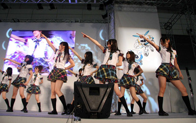 【C3×HOBBY2009】『キャラホビ2009』ステージイベントのトリを飾ったのはSKE48。 『真マジンガー衝撃!Z編』ED曲の熱唱と卒業メンバーのラストステージに感動-3