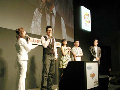 【TGS2009】バンダイナムコゲームスブースで3大ロボットゲームが大集合！中島愛さんがキラっ☆と歌い、古谷徹さんがリボーンズガンダムで出撃！-2
