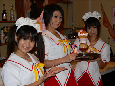 2010年冬スタートの『おまもりひまり』がアキバで鮮烈アピール！メイドカフェでの会見を直撃＆動画メッセージをいただきました！！-2