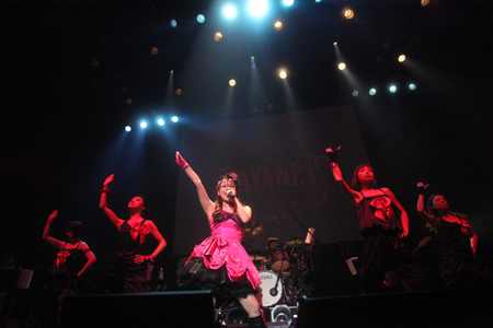 彩音さんが東名阪ツアー『Ayane Live Tour 2009』の追加公演を赤坂BLITZで開催！　豪華ゲストも出演した自身最大のライブは大成功!!-3