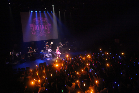 彩音さんが東名阪ツアー『Ayane Live Tour 2009』の追加公演を赤坂BLITZで開催！　豪華ゲストも出演した自身最大のライブは大成功!!