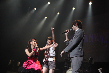 彩音さんが東名阪ツアー『Ayane Live Tour 2009』の追加公演を赤坂BLITZで開催！　豪華ゲストも出演した自身最大のライブは大成功!!-10
