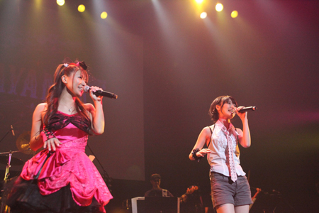 彩音さんが東名阪ツアー『Ayane Live Tour 2009』の追加公演を赤坂BLITZで開催！　豪華ゲストも出演した自身最大のライブは大成功!!-11