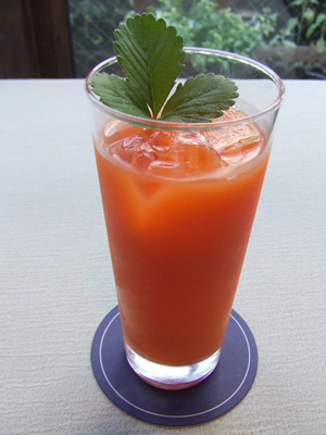 劇場版の公開を記念して、“マクロスFカフェ”が開店！　限定メニューやコースタープレゼントも！-5