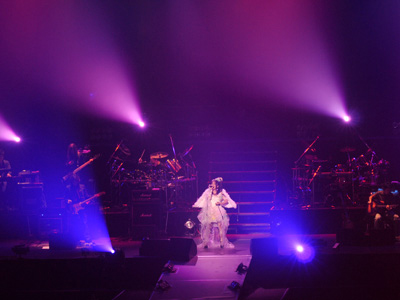 KOTOKOの歌手活動10周年＆メジャー5周年を記念した初の単独武道館公演。インディーズ曲から新曲まで圧巻の35曲を熱唱！「KOTOKO LIVE IN BUDOKAN 2010『Pleasure×Pleasure=Pleasure!!!』」