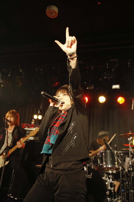 斎賀みつき feat.JUSTが『2nd.LIVE～PHANTOM～』を開催！　ミニアルバムのリリースも発表!!の画像-6