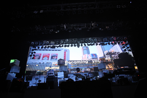 初の単独ワンマンツアーとなった『鈴村健一1stLiveTour2010“Becoming”』ファイナルとなったSHIBUYA-AX追加公演をレポート――「僕は一足早く2010年を迎えていたのかも？」-1