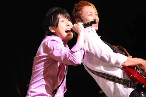 初の単独ワンマンツアーとなった『鈴村健一1stLiveTour2010“Becoming”』ファイナルとなったSHIBUYA-AX追加公演をレポート――「僕は一足早く2010年を迎えていたのかも？」-20