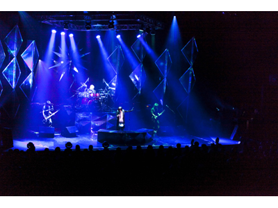 Angeloがソニー/Music Ray’n移籍後第一弾シングルとしてリリースした「光の記憶」がオリコンウィークリーランキング初登場9位!-1