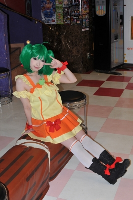 「あたしのくじをひけーっ！」大人気『一番くじプレミアム 劇場版マクロスF～イツワリノウタヒメ～』プラボ中野での販売風景を紹介――シェリルとランカのコスプレイヤー写真も大量掲載！-15