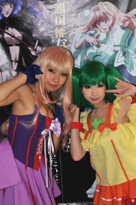 「あたしのくじをひけーっ！」大人気『一番くじプレミアム 劇場版マクロスF～イツワリノウタヒメ～』プラボ中野での販売風景を紹介――シェリルとランカのコスプレイヤー写真も大量掲載！-20