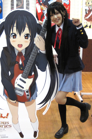 【TAF2010】『けいおん！』や『Angel　Beats！』が大人気！ 東京国際アニメフェア会場のACOS衣装コンパニオンさんをフォトレポート！-16