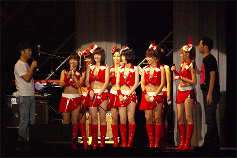 よしもと『LIVE STAND 2010』ステージでYGAが新曲披露☆-3