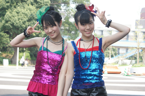 ゆいかおりが東京都内でまたまたゲリラライブ！「ゆいかおり『VIVIVID PARTY！』発売記念！東京都内で踊ってみた♪キャンペーン」レポート！真夏の空の下で少女達は踊る-1