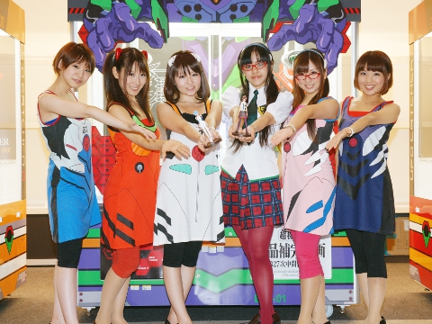 【WF2010夏】会場の企業コンパニオンとコスプレイヤーを紹介！　その1-1