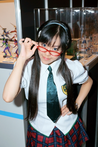 【WF2010夏】会場の企業コンパニオンとコスプレイヤーを紹介！　その1-2