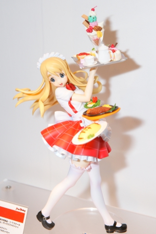 【WF2010夏】次の流れは展示性の強いフィギュアの可動性かも？　最新フィギュアを中心にチェック！-6