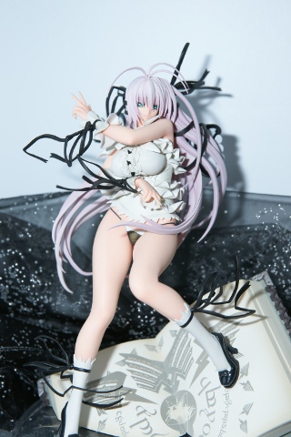 【WF2010夏】あんなところまでスケスケの天使ちゃんも！　会場で見かけたちょっとセクシーなフィギュアを紹介！-1