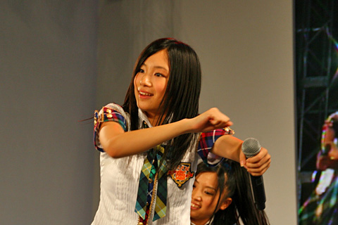 【キャラホビ2010】『キャラホビ2010』開催！初日のイベントステージから『SKE48　ライブステージ～幕張公演2010～』をご紹介！-6