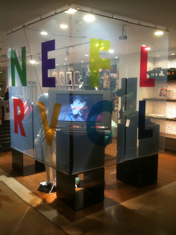 『ヱヴァクリ展＠PARCO』鶴巻和哉監督サイン会開催決定！-1