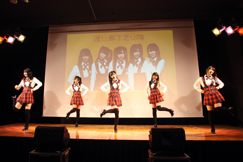 渡り廊下走り隊「ギュッ」発売記念インタビューが到着――「ライブでも盛り上がる王道アイドルソングです！」-9