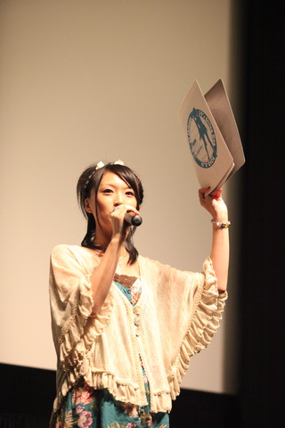 初音ミク世界へ羽ばたく! 藤田咲さんやプロデューサー陣も登場した初音ミク・フィルムコンサートレポート-2