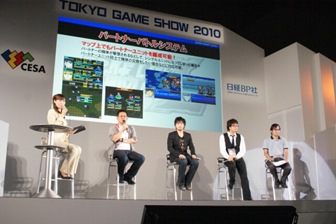 【TGS2010】「新作ロボットゲームスペシャルステージ」レポート――中村悠一さんと古谷徹さんも新作映像の数々に大興奮！-2