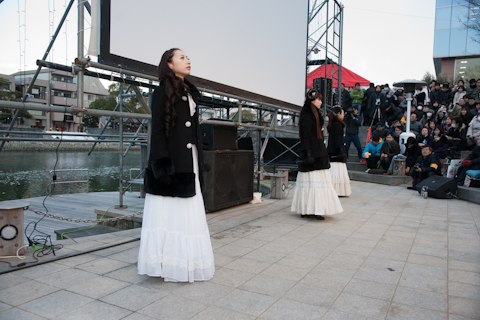 【マチ★アソビ】Kalafinaの歌声が雪を呼んだ!?　一日駅長や野外ライブなどKalafinaの一日をレポート！-10