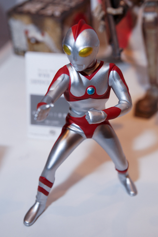 【WF2011冬】企業ブースの注目フィギュアやアイテムを紹介！　その2-4