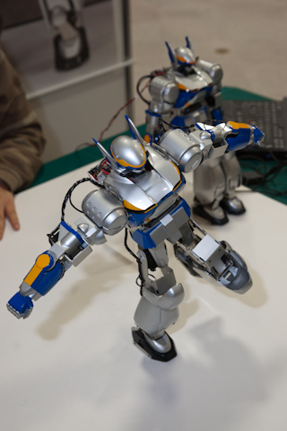 最先端の研究も展示で未来とコラボ――「つっコミ!! - つくばSF・コミックフェスタ2011」レポート～萌え米からイバライガー、二足歩行ロボットまで！-21