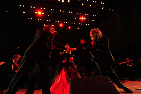 『JAM Project シンフォニックコンサート2011』レポート―“壮麗さ”と“情熱性”が交錯し、会場は幸せと興奮に包まれていた。-4