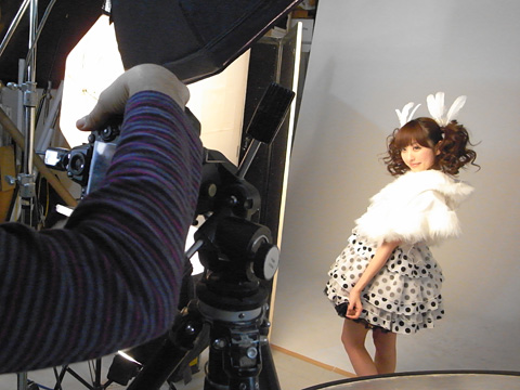 『小桃音まいの目指せアニソン！“絶対歌いたいんですっ☆”』第3回――「ラグランジュ☆ポイント」ジャケット撮影編！今回のジャケットはなんと3種類！撮影の裏側見せちゃいますっ-2