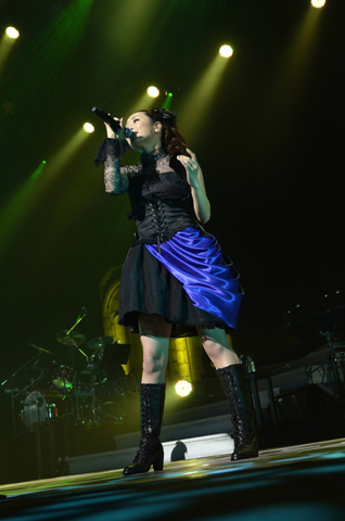 壮麗で幻想的なKalafinaの“魔法(Magia)”は全ての魂を魅了する――「Kalafina LIVE Spring TOUR 2011“Magia”」ファイナル公演をレポート！