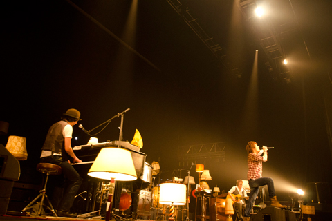 ライブのテーマは“未来”。みんなの気持ちが一つになり“未来”へ繋がる―― 鈴村健一 Live Tour 2011“CHRONICLE to the future”東京公演をレポート！-8