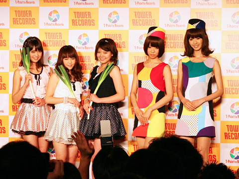 タワーレコード初のアイドル専門レーベル「T-Palette Records」お披露目イベントをレポート！第一弾アーティストはバニラビーンズ＆Negicco!!-1