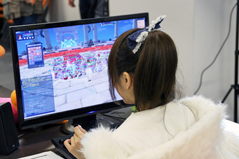 『小桃音まいの目指せアニソン！“絶対歌いたいんですっ☆”』第11回――2011年6月5日、小桃音まいがオンラインゲーム『ルーセントハート』内のイベント「まいにゃがルーハーにやってきた！」に登場！-2