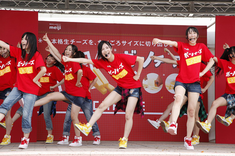 夏の暑さを吹き飛ばす！SKE48が「明治ボーノチーズ」発売記念イベントでスペシャルライブ!!-4