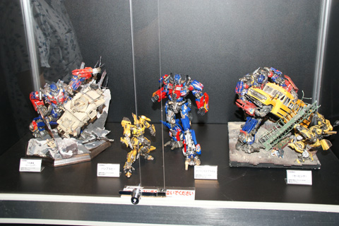 【キャラホビ2011】アスキー・メディアワークスブースは、誌面を飾った作例モデルコーナーや乙女コーナーの２本立て！-3