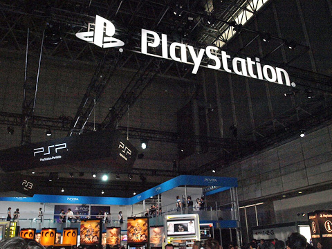 【TGS2011】PS Vitaが激アツ！大盛況のSCE！-1
