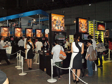 【TGS2011】PS Vitaが激アツ！大盛況のSCE！-5